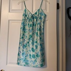 NWOT Warner's small sleep dress